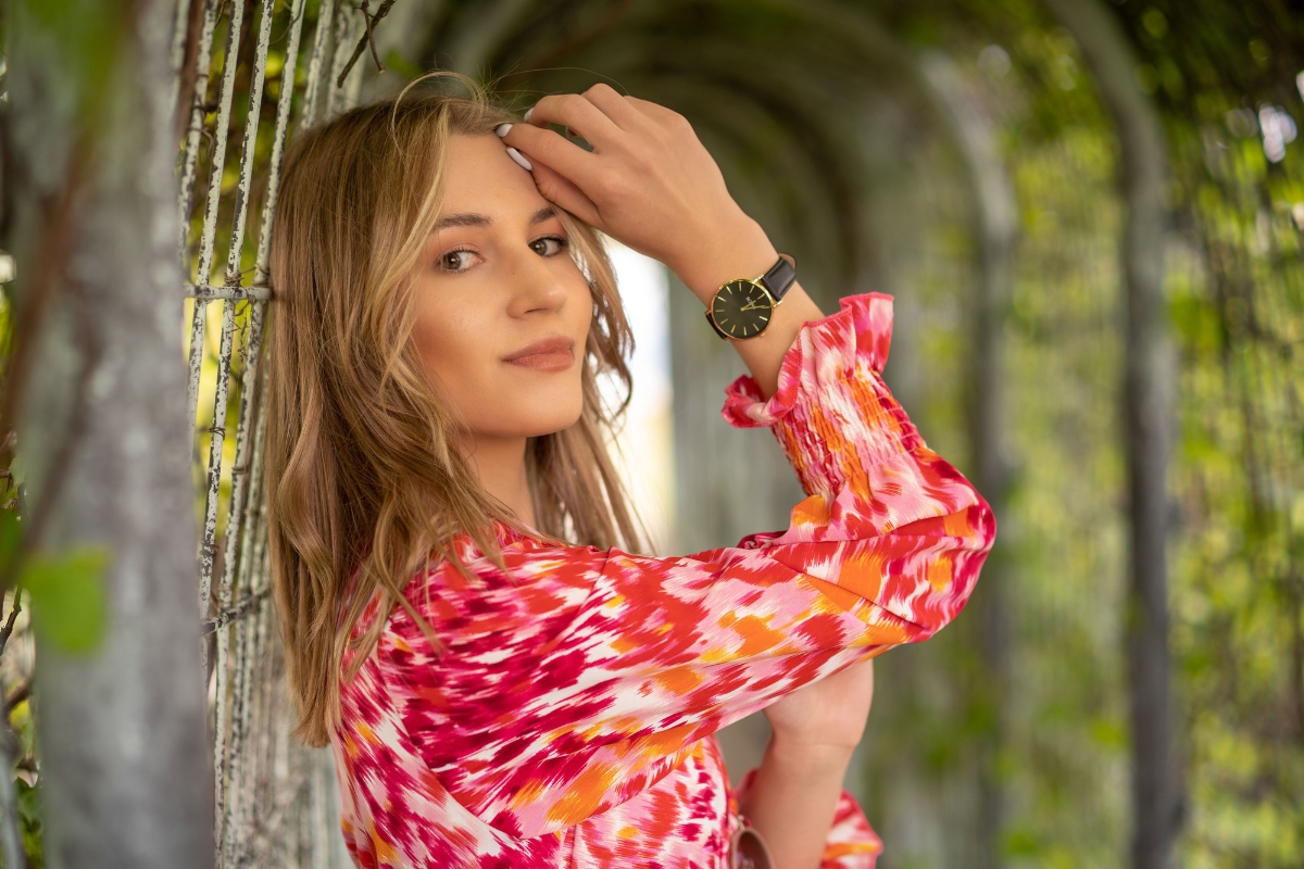 Nowoczesne zegarki damskie – połączenie stylu i innowacji