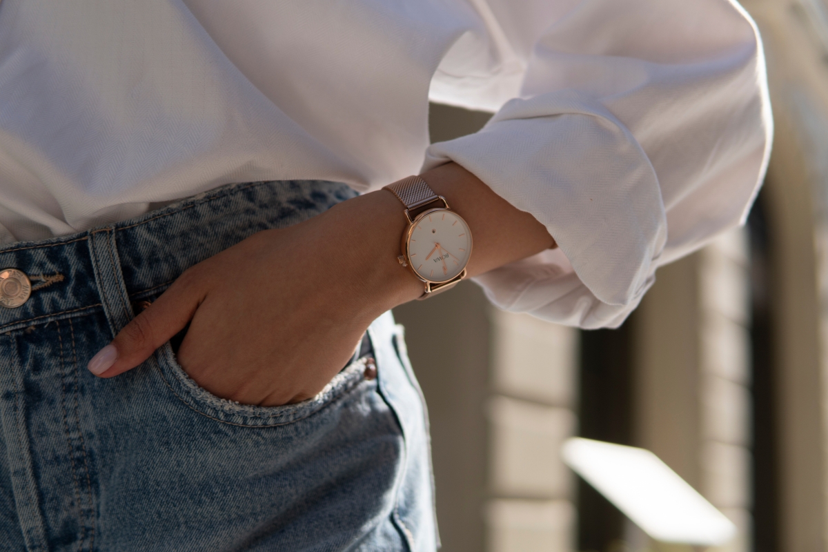 Zegarek damski z datownikiem – praktyczne piękno, które pokochasz